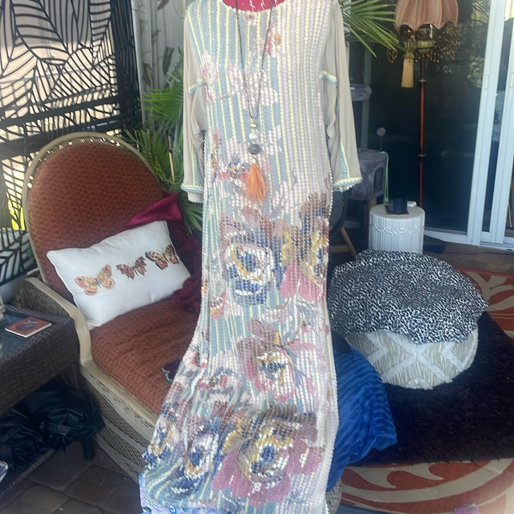 Geisha Designs Maxi dress L multi colored never worn